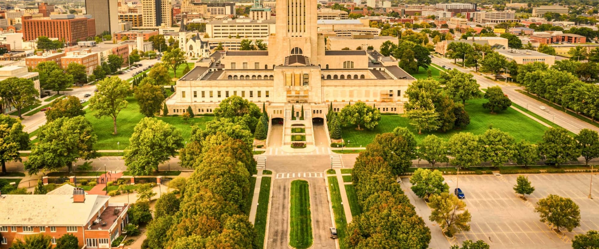 The Top Neighborhoods for Housing in Douglas County, Nebraska
